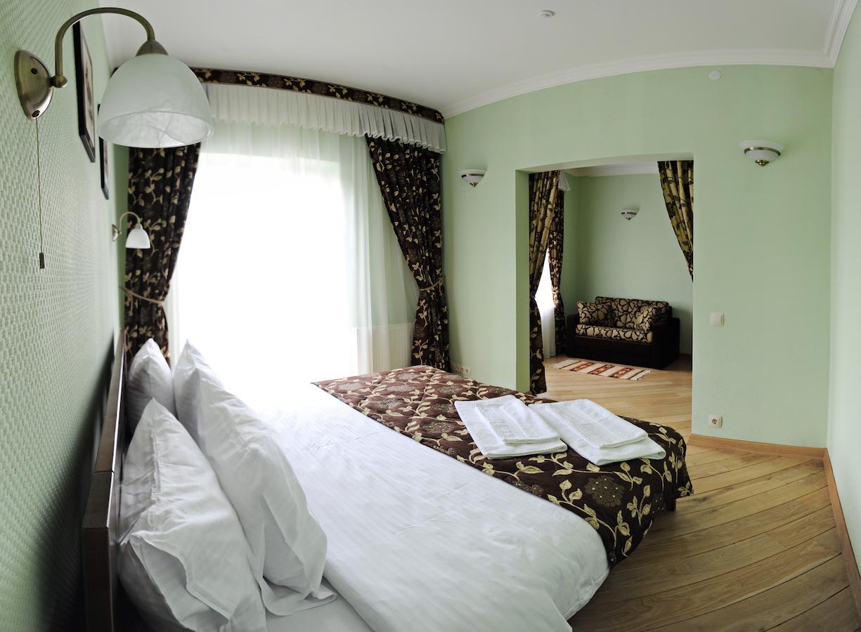 Zolota Forel Hotel Korostov Rum bild