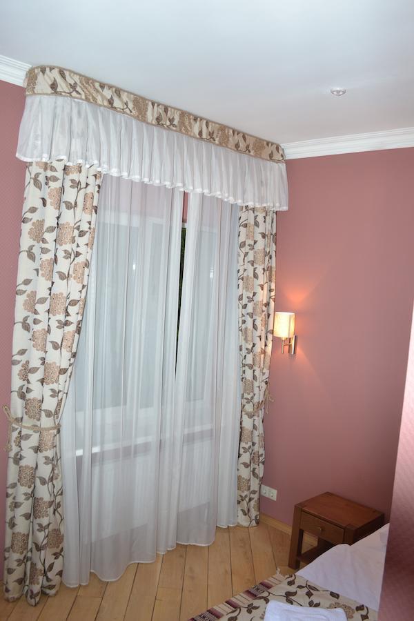 Zolota Forel Hotel Korostov Rum bild